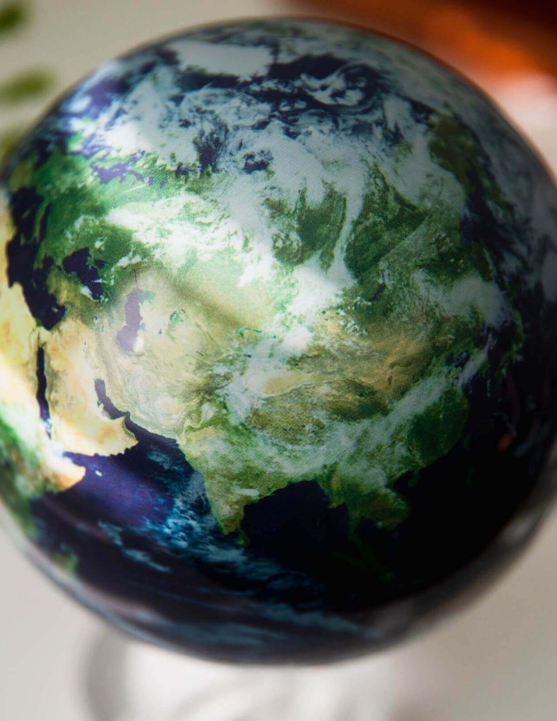 Globe Planète Terre vue satellite Mova