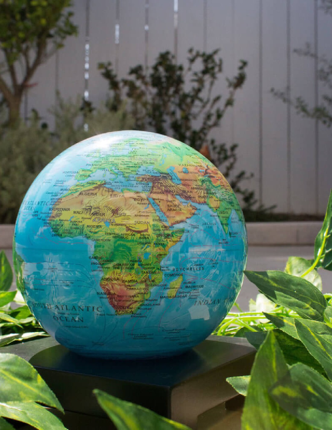 MOVA Globe : Le Globe Terrestre qui tourne tout seul
