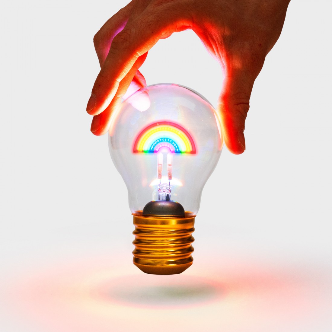 https://lideetoulouse.fr/2865-thickbox_default/lampe-ampoule-led-sans-fil-rainbow-batterie-usb-suck-uk.jpg
