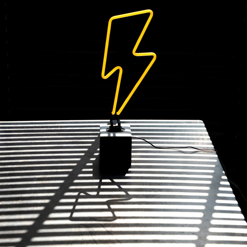 yellow-lightning-bolt-lamp-locomocean%20(4).jpg